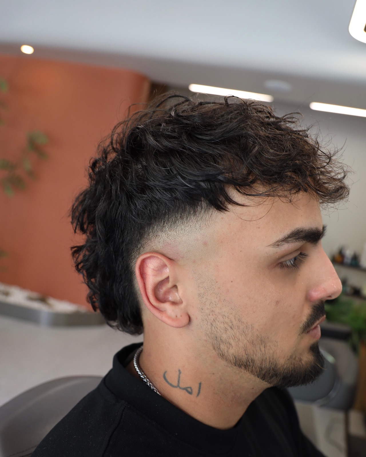 Curly Mullet · Burst Fade saç kesimi